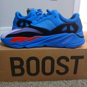 Adidas Yeezy Boost 700 Sneakers